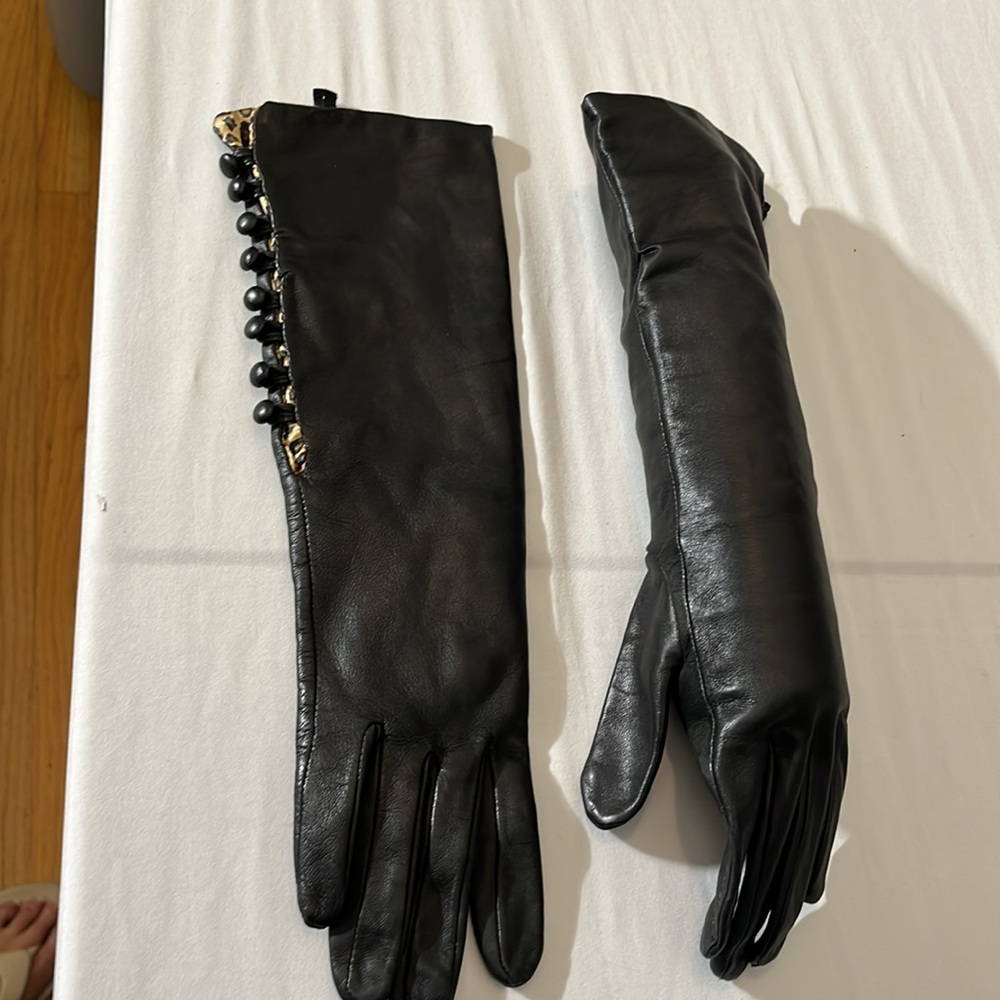 Bananna Republic long Black leather gloves silk leopard lining 8 buttons - Picture 7 of 13